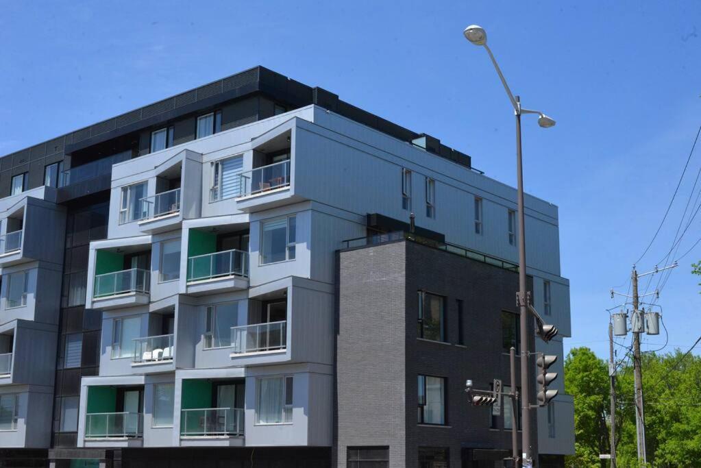 K-417 / Parking & Gym - Private Balconies Apartment