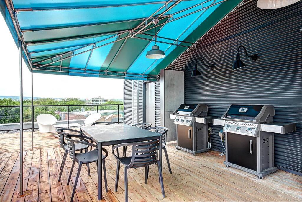 K-417 / Parking & Gym - Private Balconies Apartment Quebec City